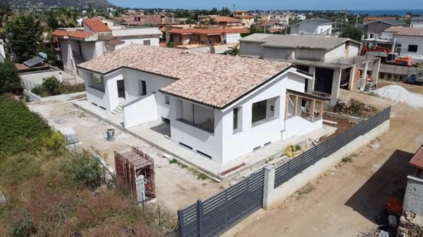 casa indipendente in vendita a Carini in zona Villagrazia di Carini