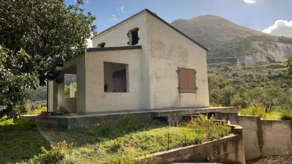 casa indipendente in vendita a Carini