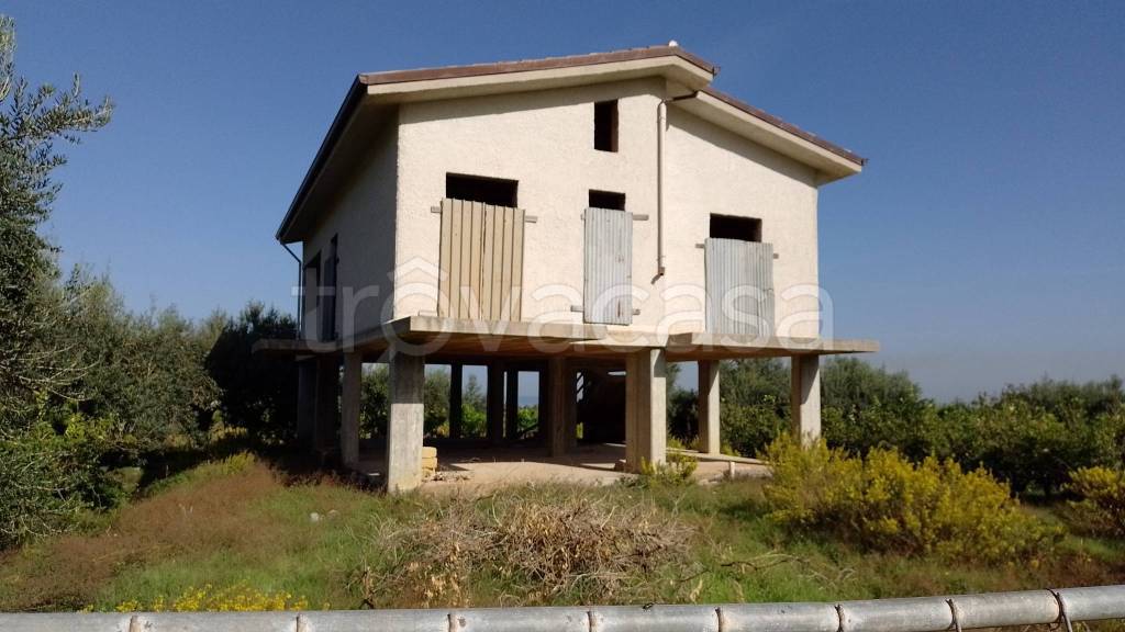 casa indipendente in vendita a Carini
