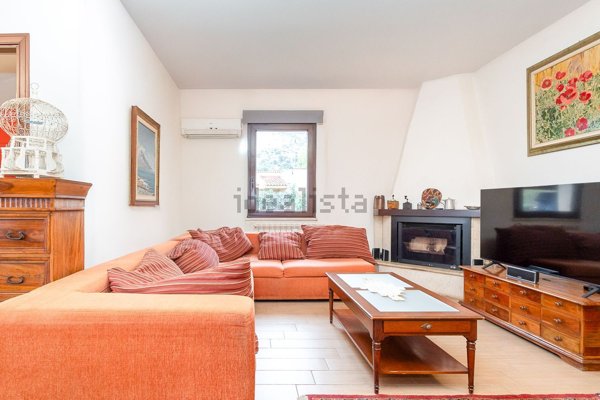 casa indipendente in vendita a Carini