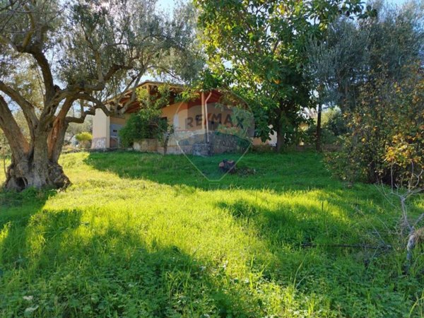 casa indipendente in vendita a Carini