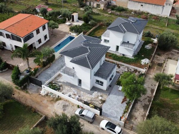 casa indipendente in vendita a Carini