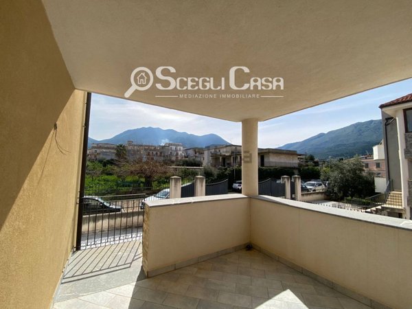 casa indipendente in vendita a Carini