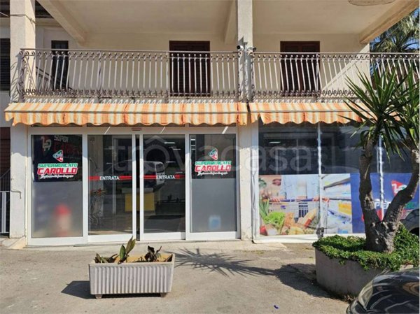 negozio in vendita a Carini in zona Villagrazia di Carini