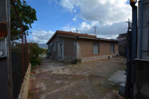 casa indipendente in vendita a Carini