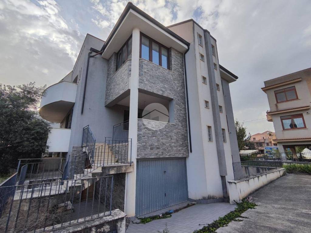 casa indipendente in vendita a Carini