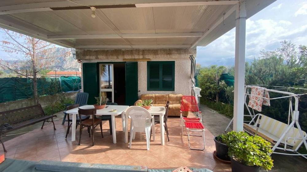 casa indipendente in vendita a Carini