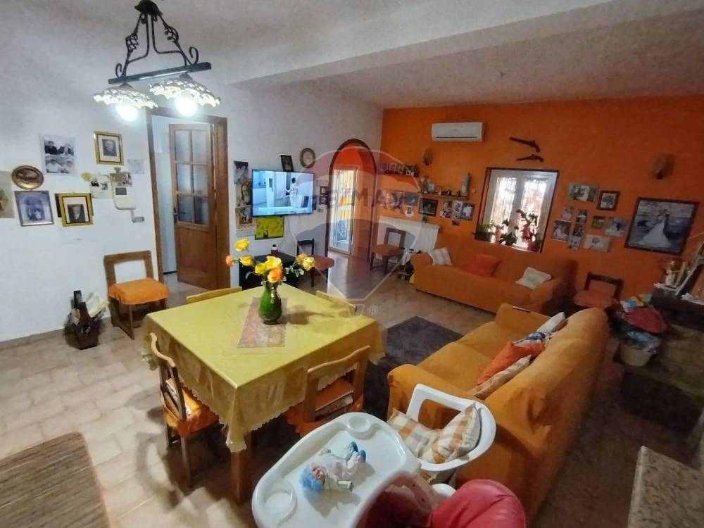 casa indipendente in vendita a Carini