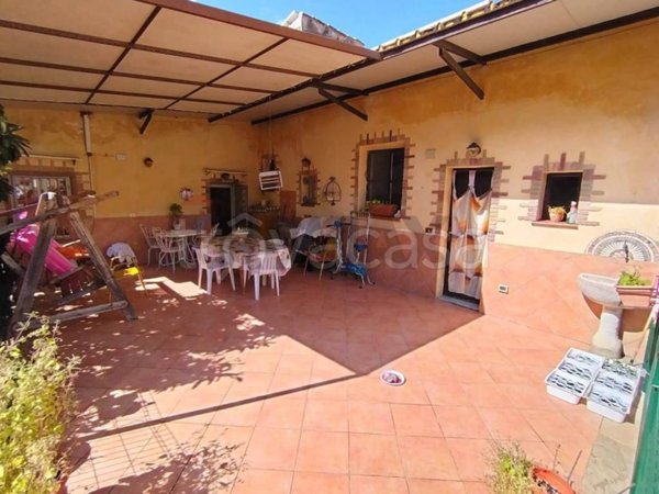 casa indipendente in vendita a Carini