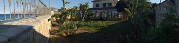 casa indipendente in vendita a Carini