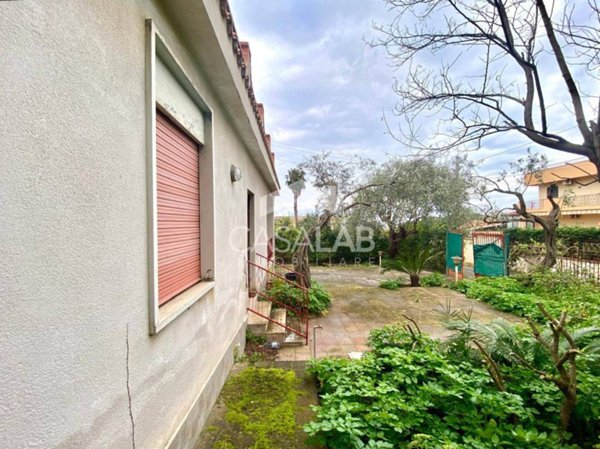 casa indipendente in vendita a Carini