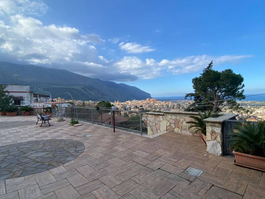 casa indipendente in vendita a Carini