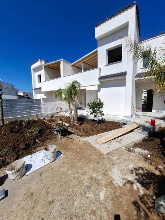 casa indipendente in vendita a Carini
