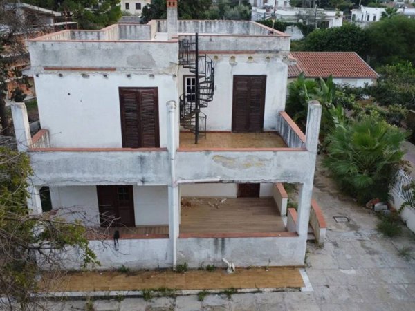 casa indipendente in vendita a Carini in zona Villagrazia di Carini