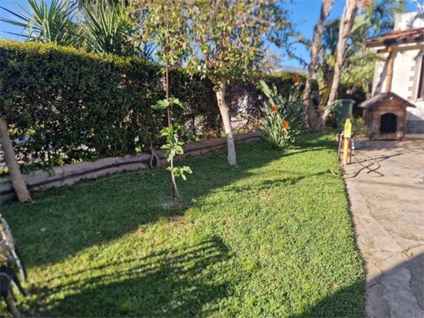 casa indipendente in vendita a Carini in zona Villagrazia di Carini