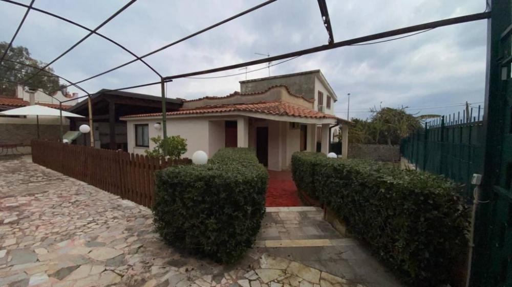 casa indipendente in vendita a Carini in zona Villagrazia di Carini