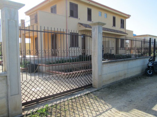 casa indipendente in vendita a Carini