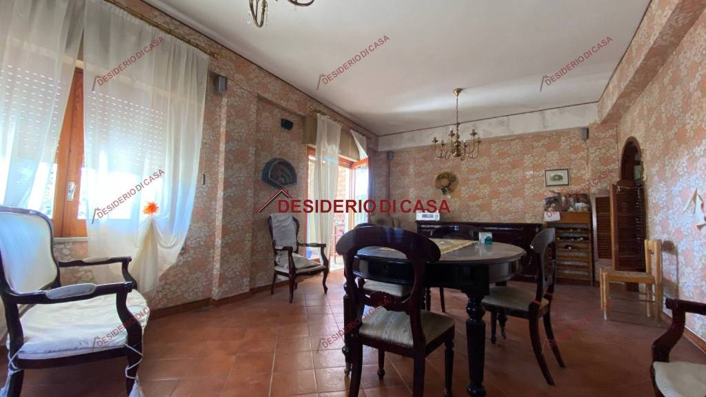 casa indipendente in vendita a Carini in zona Piraineto