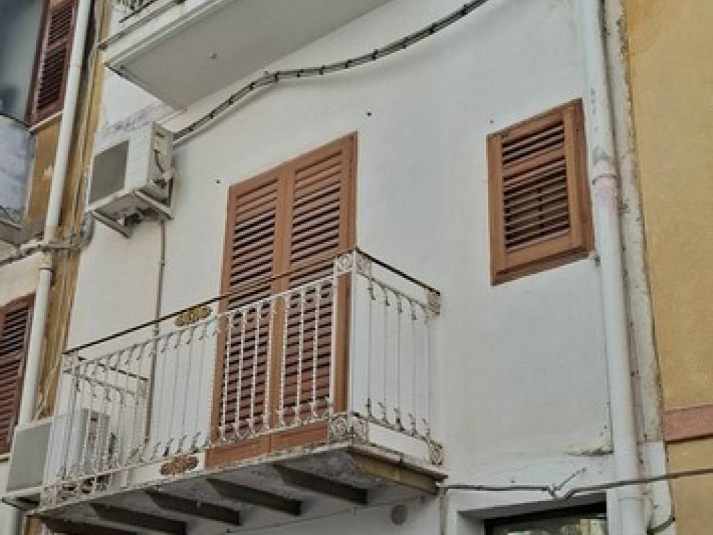 intera palazzina in vendita a Carini
