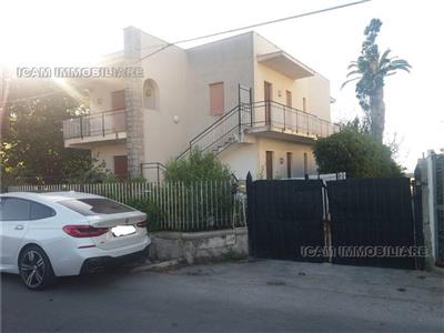 casa indipendente in vendita a Carini in zona Villagrazia di Carini