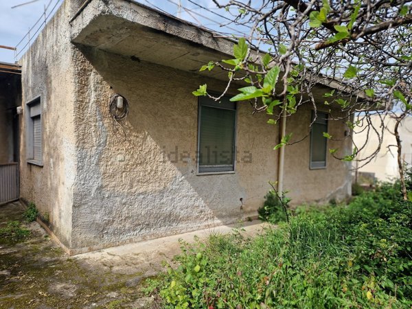 casa indipendente in vendita a Carini