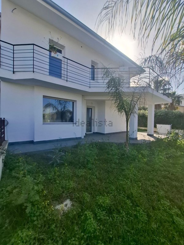 casa indipendente in vendita a Carini