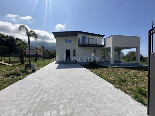 casa indipendente in vendita a Carini in zona Villagrazia di Carini