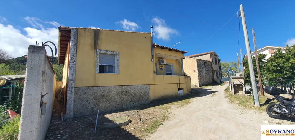 casa indipendente in vendita a Carini