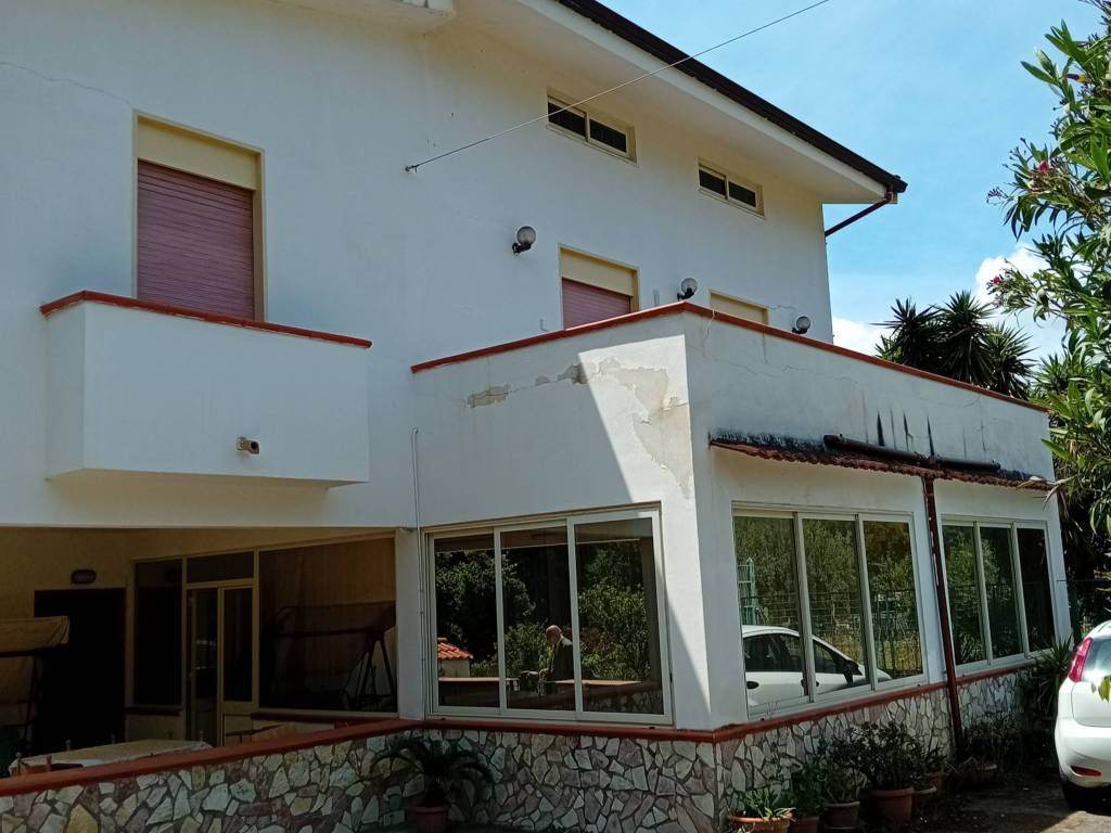 casa indipendente in vendita a Carini