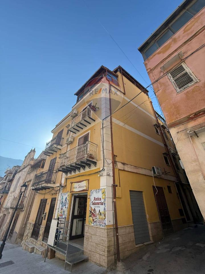 casa indipendente in vendita a Carini