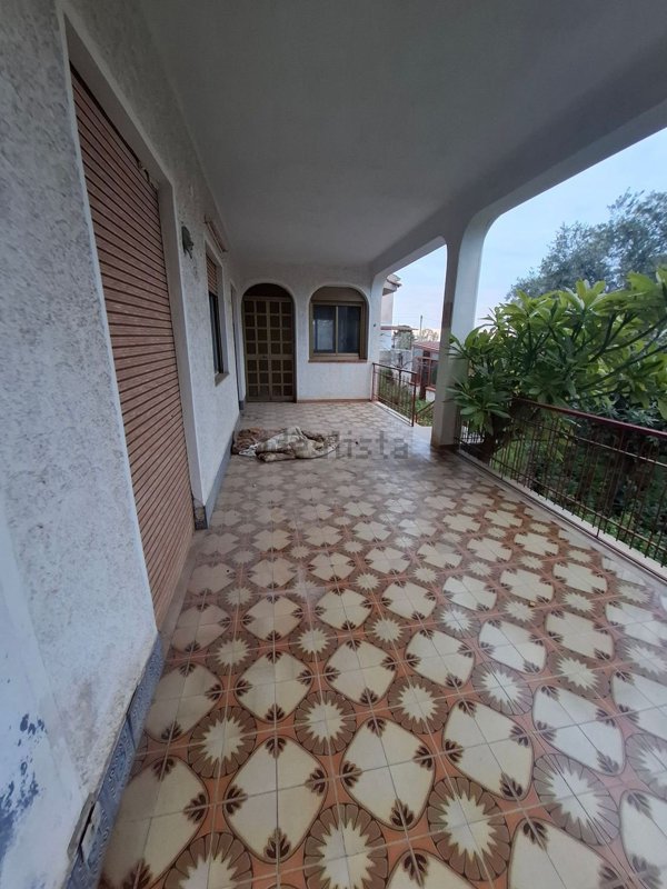 casa indipendente in vendita a Carini in zona Villagrazia di Carini