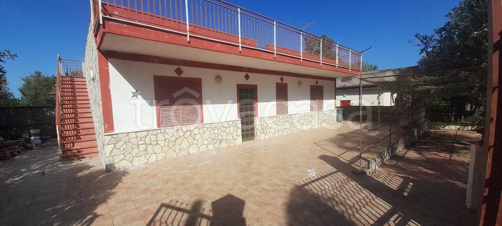 casa indipendente in vendita a Carini