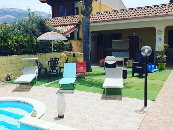 casa indipendente in vendita a Carini