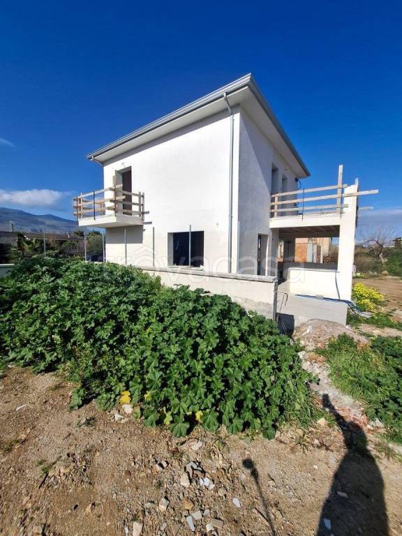 casa indipendente in vendita a Carini