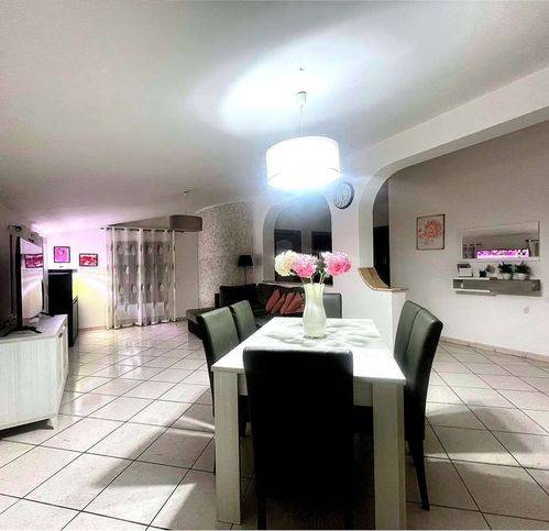 casa indipendente in vendita a Carini