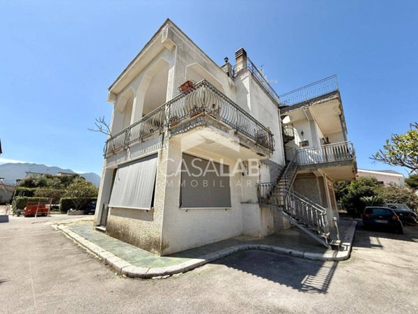 casa indipendente in vendita a Carini