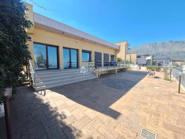 casa indipendente in vendita a Carini