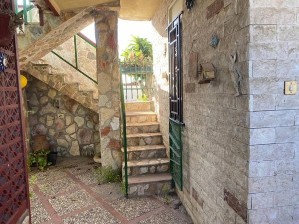 casa indipendente in vendita a Carini