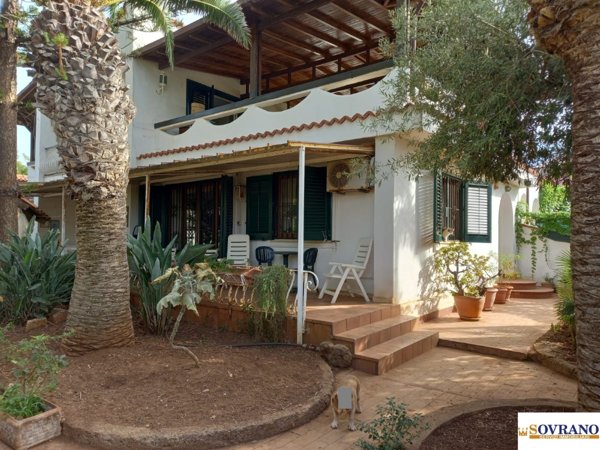 casa indipendente in vendita a Carini in zona Villagrazia di Carini