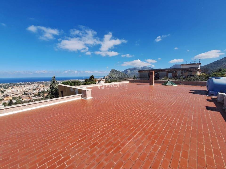 casa indipendente in vendita a Carini