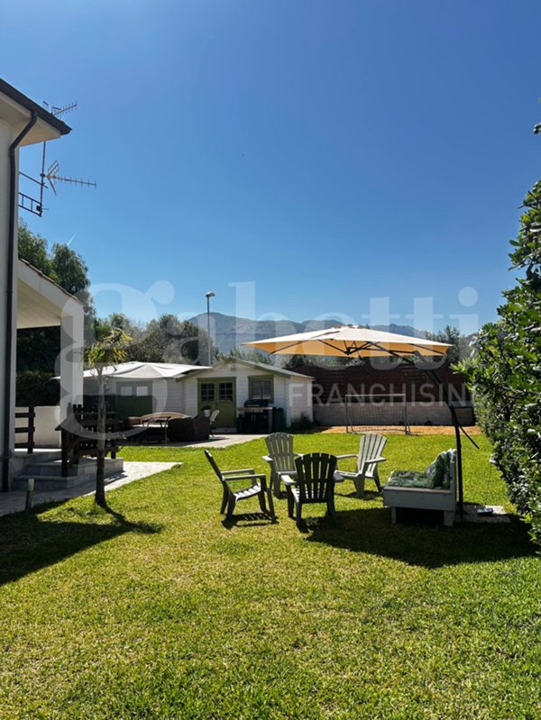 casa indipendente in vendita a Carini