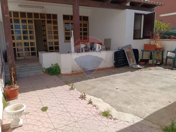 casa indipendente in vendita a Carini