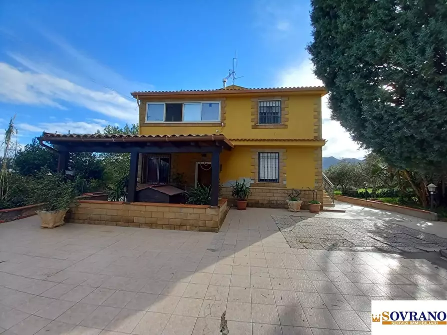 casa indipendente in vendita a Carini in zona Villagrazia di Carini