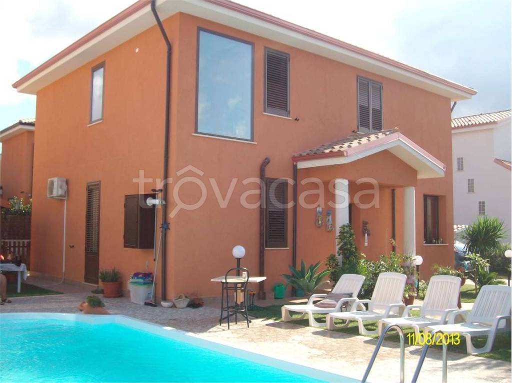 casa indipendente in vendita a Carini in zona Villagrazia di Carini