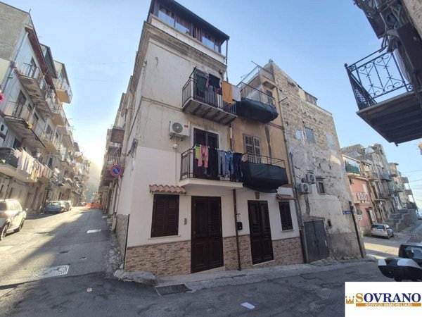 casa indipendente in vendita a Carini