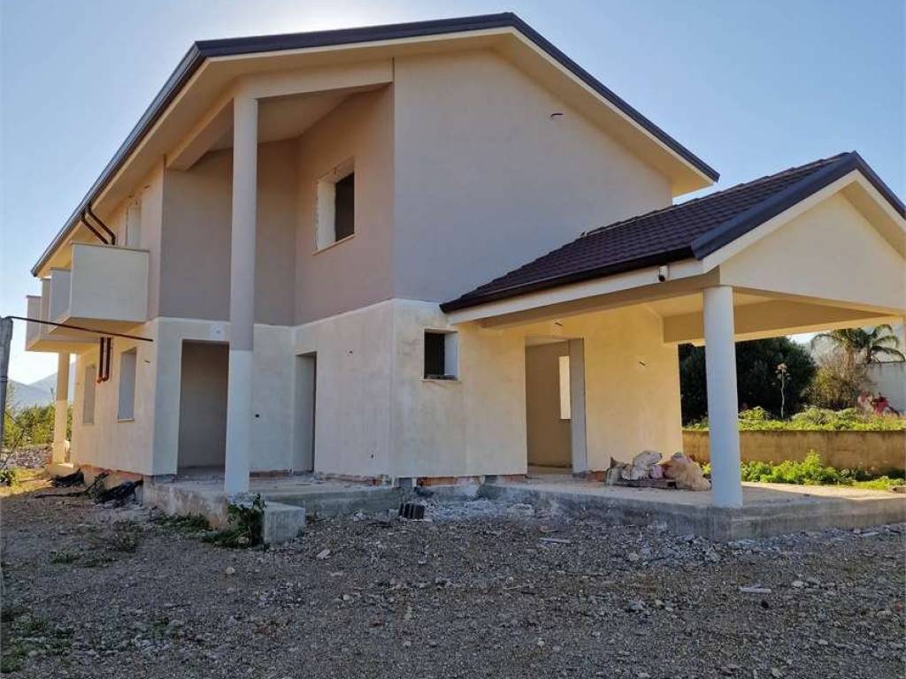 casa indipendente in vendita a Carini in zona Villagrazia di Carini