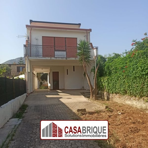 casa indipendente in vendita a Carini