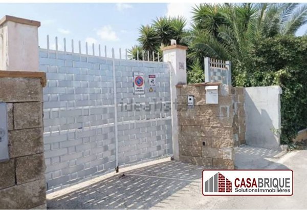 casa indipendente in vendita a Carini