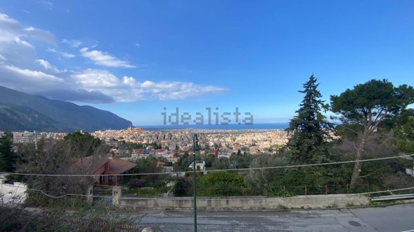 casa indipendente in vendita a Carini