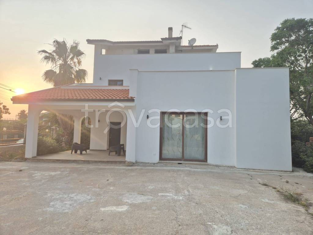 casa indipendente in vendita a Carini